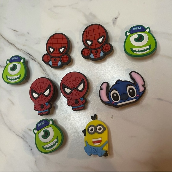 NWOT Crocs Shoe Charms Bundle - Assorted 9-Piece Set - Cartoon Characters - Picture 3 of 3